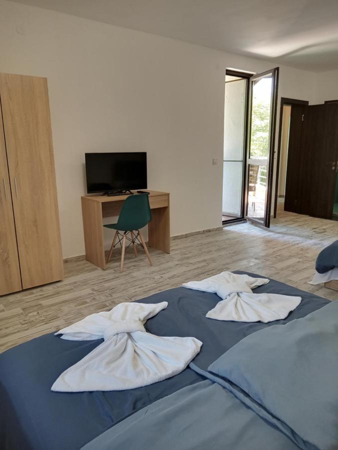Apartment'S Pita & Mare Kiten  Extérieur photo