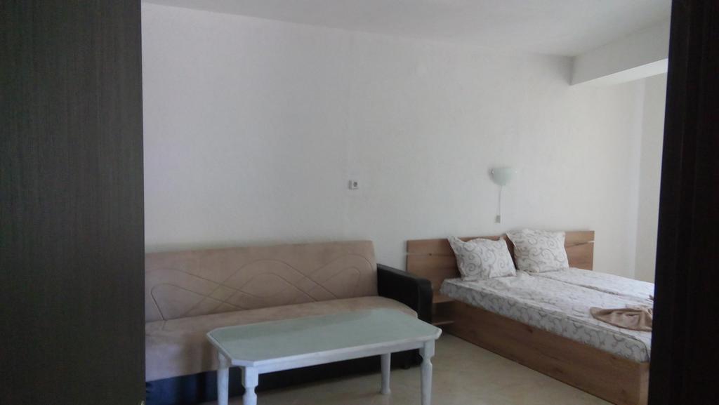 Apartment'S Pita & Mare Kiten  Extérieur photo