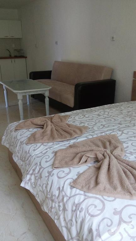 Apartment'S Pita & Mare Kiten  Extérieur photo